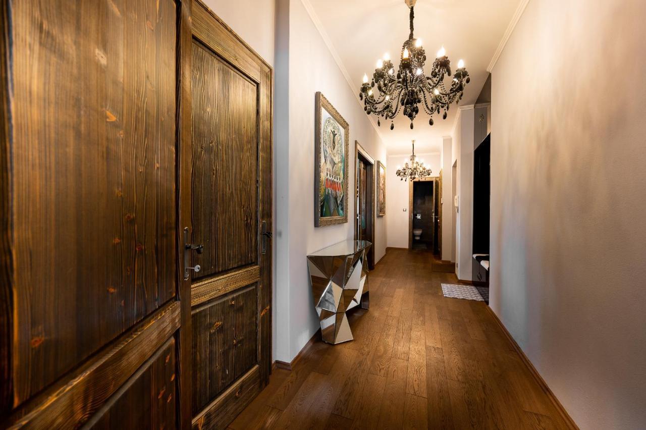 Premium Apt Kosice Center 3 Room 150M2 Hlavna Ulica Luaran gambar