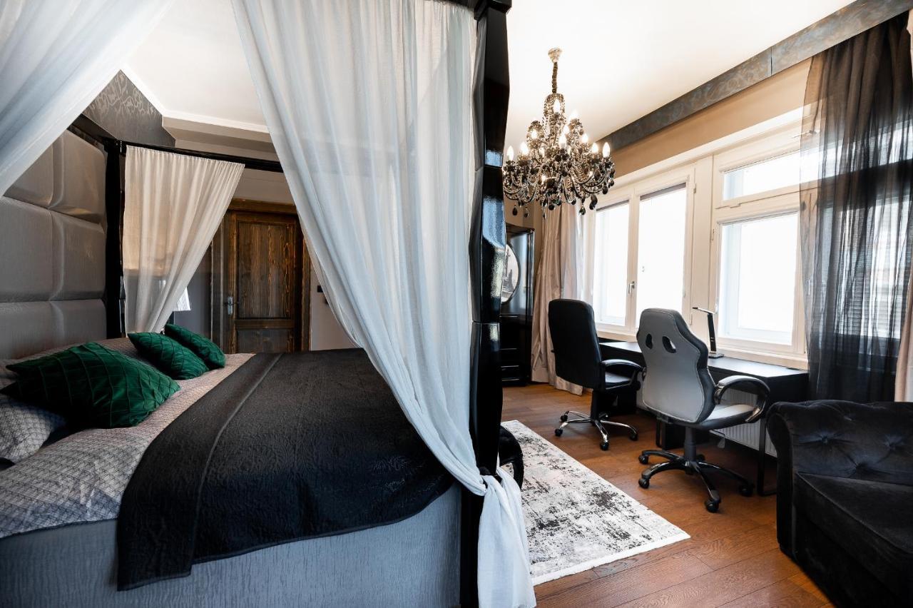 Premium Apt Kosice Center 3 Room 150M2 Hlavna Ulica Luaran gambar
