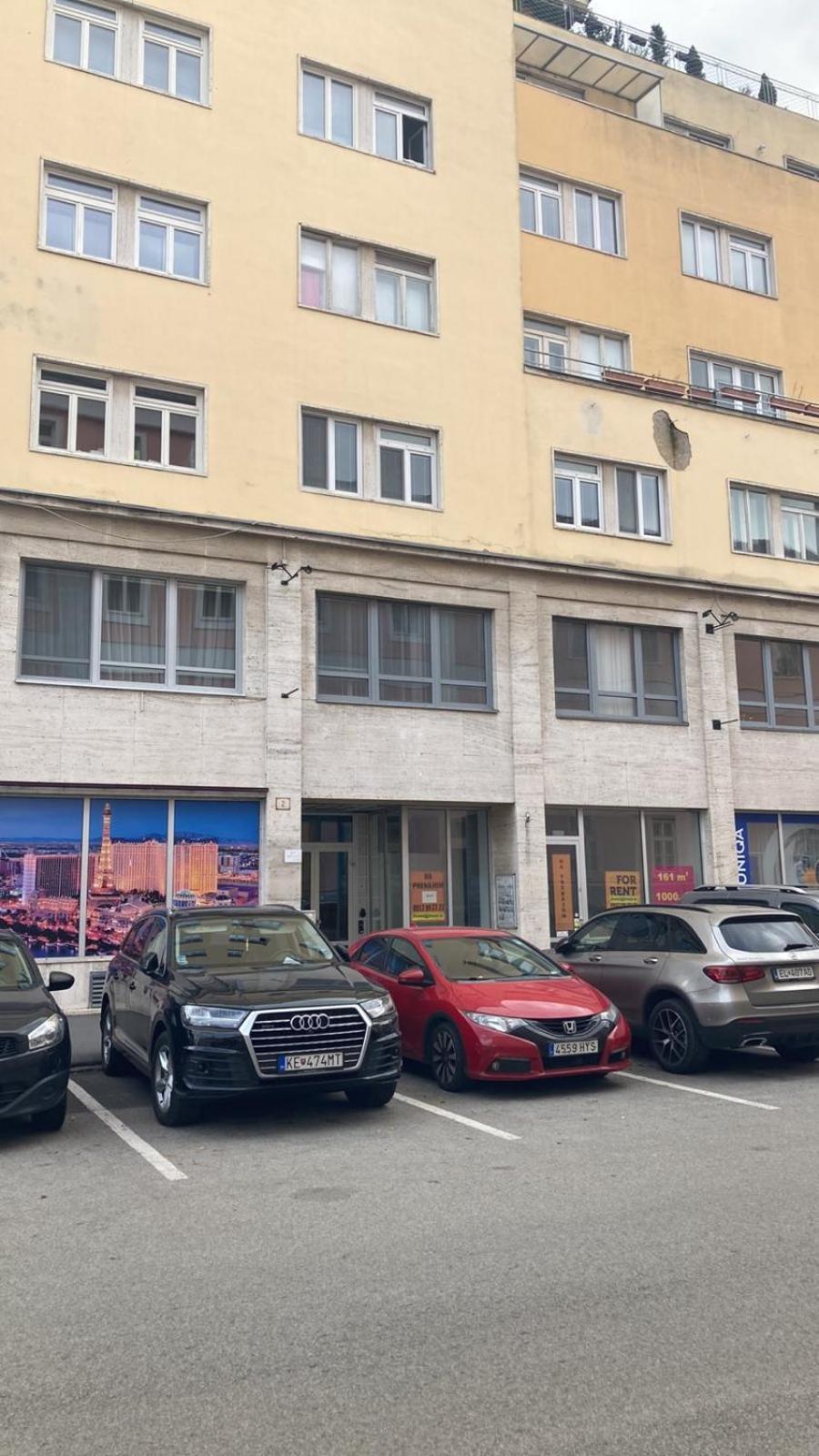 Premium Apt Kosice Center 3 Room 150M2 Hlavna Ulica Luaran gambar